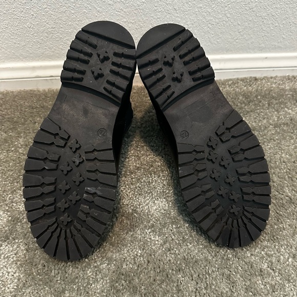 Dream Pairs Chelsea Ankle Boots- Black size 7.5 - Picture 6 of 8